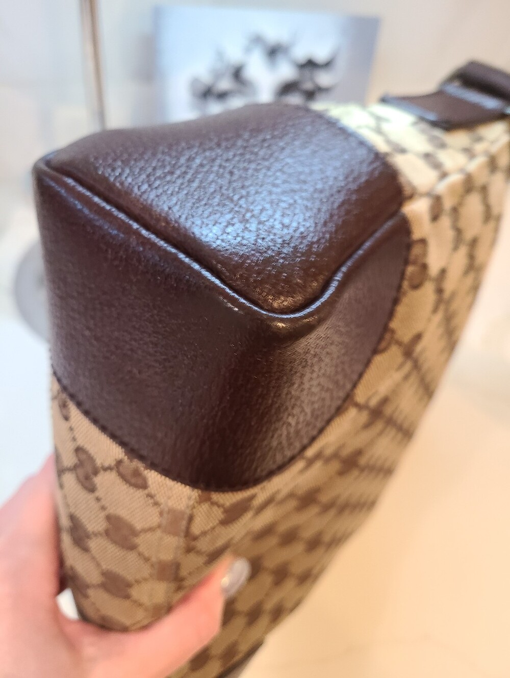 Gucci Vintage Brown GG Supreme Canvas Crossbody - Picture 13 of 15